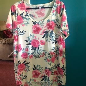 LuLaRoe classic tee